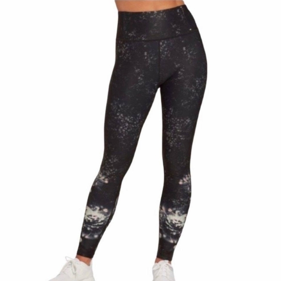 CALIA by Carrie Underwood Pants - Calia by Carrie Underwood tummy control zipper pocket athletic water lily tights